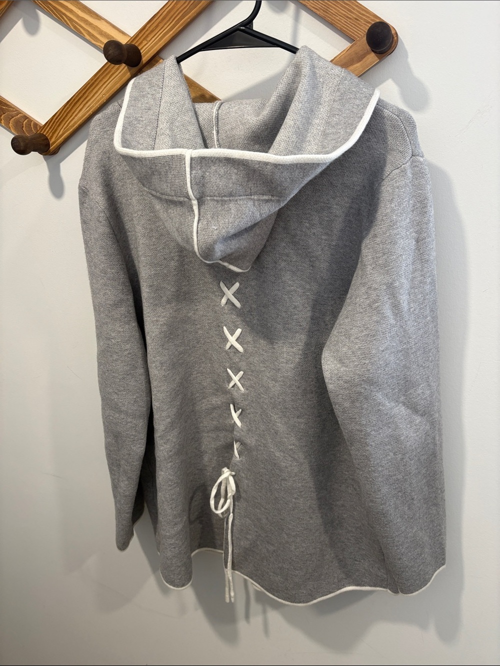 Jac Dale hooded grey cardigan with tie up details - Picture 6 of 10